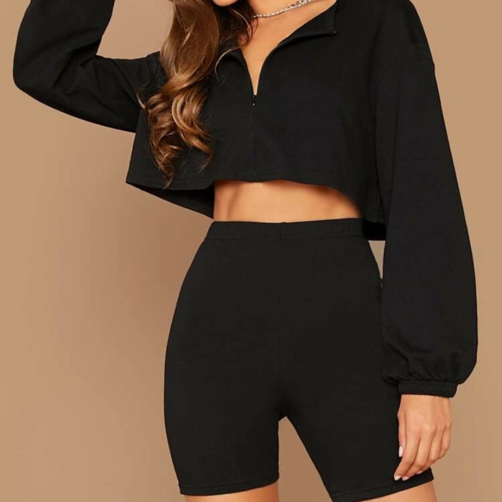 Crop top and cycling shorts set